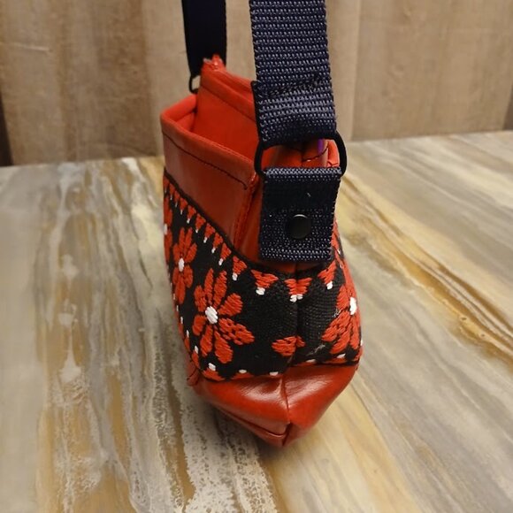 New Southwestern New Mexico style Shoulder Purse Tapestry trim Red Black Vinyl - Picture 10 of 12